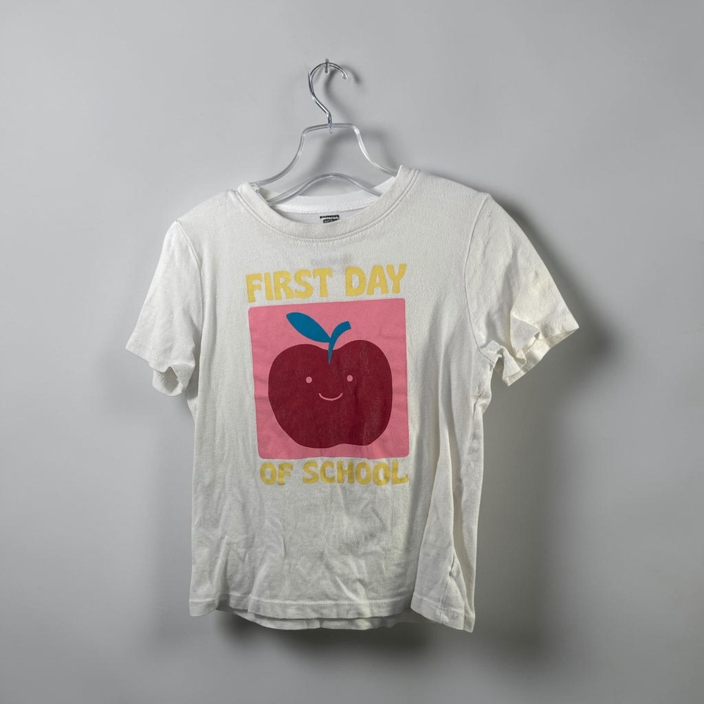Old Navy First Day of School Apple Graphic Tee White 5T Short Sleeve T-Shirt